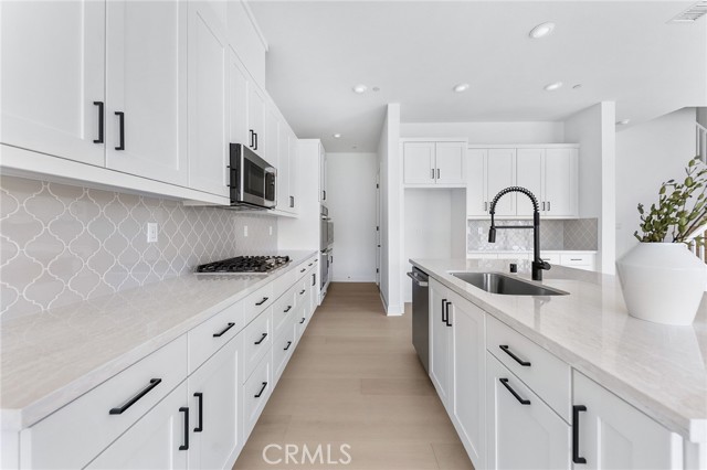 Detail Gallery Image 7 of 57 For 123 Bosal, Irvine,  CA 92618 - 3 Beds | 3/1 Baths