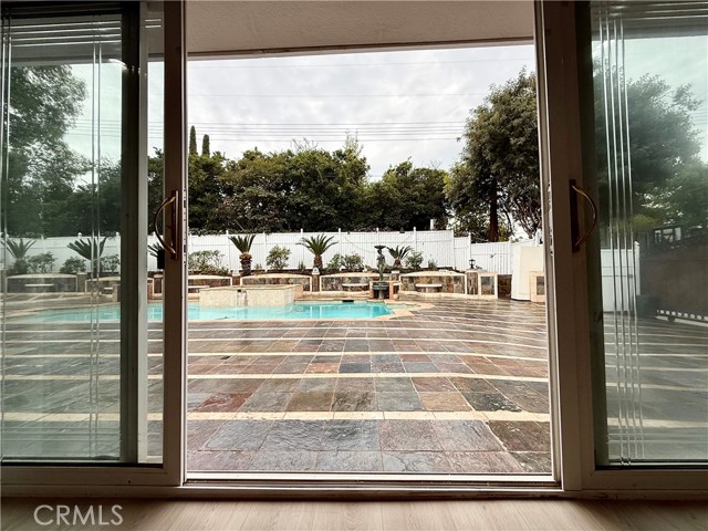 Detail Gallery Image 60 of 72 For 24204 Calvert, Woodland Hills,  CA 91367 - 6 Beds | 3 Baths