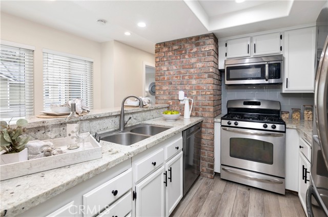 5920 Bedford Ct., Yorba Linda CA: https://media.crmls.org/medias/4e2c5d1f-b30e-49c1-8004-3a3f58e9e3d5.jpg
