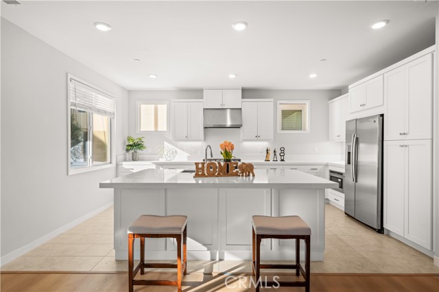 Detail Gallery Image 16 of 34 For 602 Catalonia, Lake Forest,  CA 92630 - 4 Beds | 4 Baths