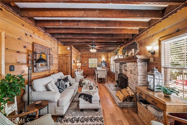 Detail Gallery Image 14 of 38 For 795 Glen View Ln, Twin Peaks,  CA 92391 - 3 Beds | 2 Baths