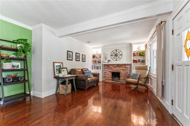 Detail Gallery Image 6 of 40 For 3909 Oakwood Pl, Riverside,  CA 92506 - 4 Beds | 3 Baths