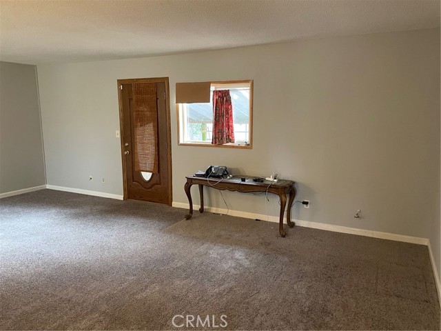 Detail Gallery Image 3 of 17 For 1106 N Durward, Banning,  CA 92220 - 3 Beds | 2 Baths