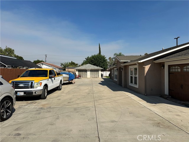 Detail Gallery Image 2 of 31 For 10693 Valencia St, Bloomington,  CA 92316 - 3 Beds | 3 Baths