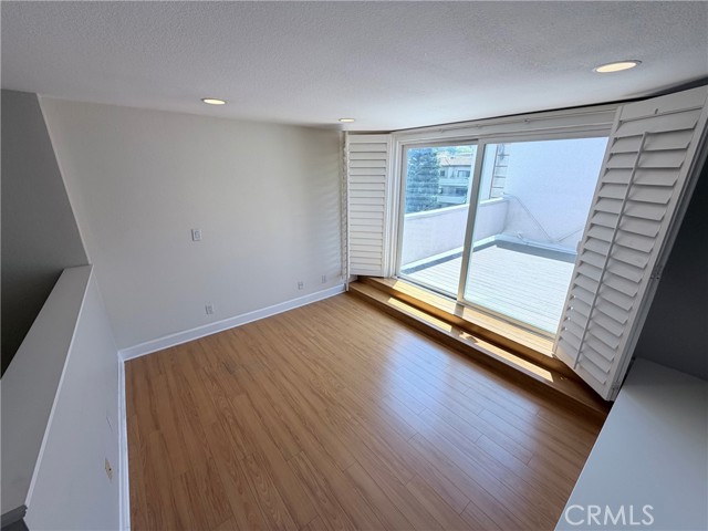 14647 Dickens, 8 photo 18