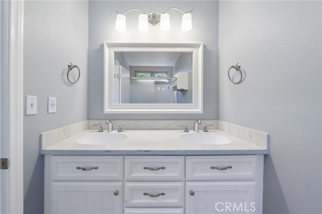 2501 Cliff Road, Upland CA: https://media.crmls.org/medias/4e2f41d2-36a3-4818-b704-aee7a048c304.jpg