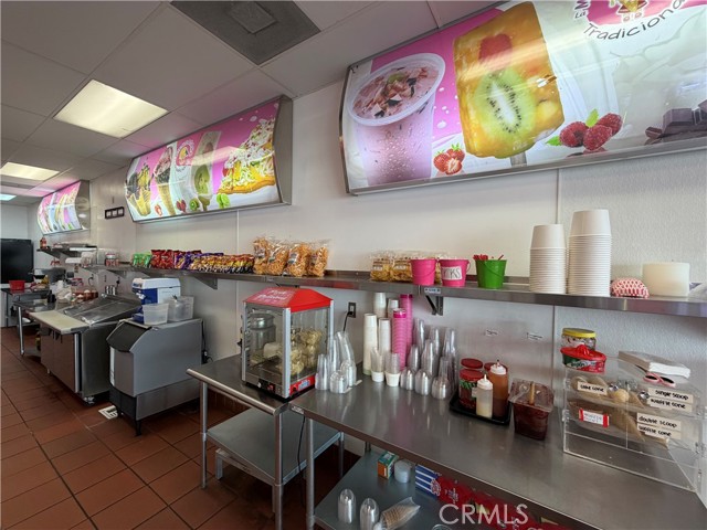 716 E Arrow Highway, Pomona CA: https://media.crmls.org/medias/4e2f6f3a-6c19-4658-8ca5-1171fc543dc2.jpg