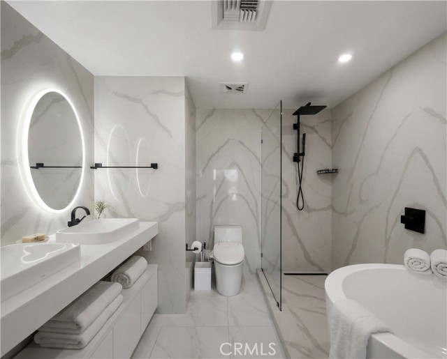 Detail Gallery Image 8 of 29 For 3131 Michelson #1607,  Irvine,  CA 92612 - 2 Beds | 2 Baths