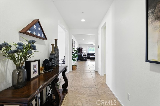 7043 W Avenue L5, Lancaster CA: https://media.crmls.org/medias/4e308c02-af30-47dd-88cf-4125d98a66f5.jpg