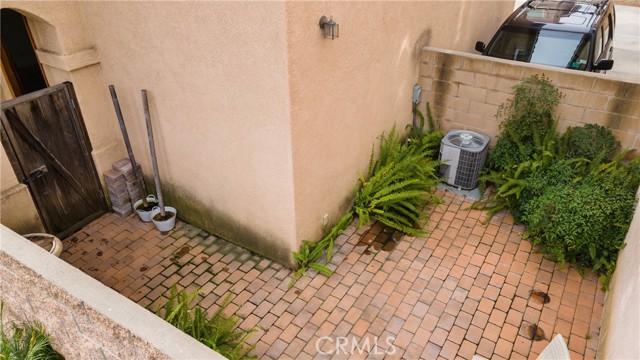 Detail Gallery Image 5 of 48 For 11215 Reagan St, Los Alamitos,  CA 90720 - 3 Beds | 2/1 Baths