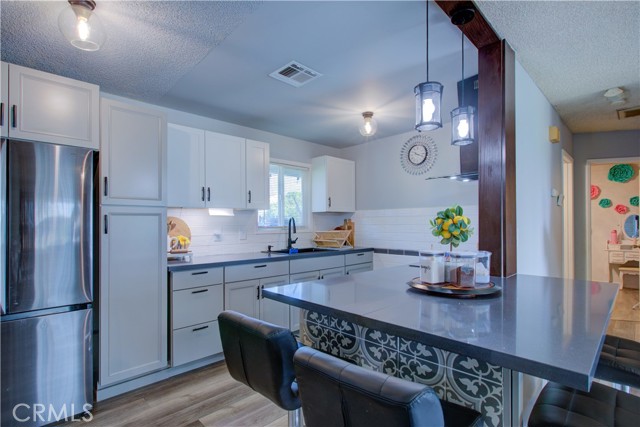 Image 14 of 34 For 7139 Center  