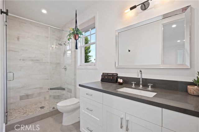 868 27th Street, Manhattan Beach, California 90266, 5 Bedrooms Bedrooms, ,6 BathroomsBathrooms,Residential,Sold,27th,SB21254472