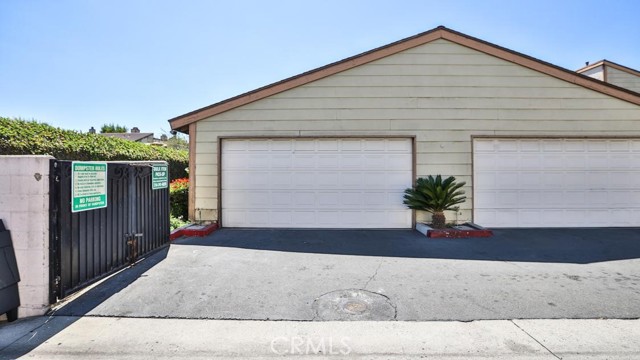 206 N Newhope Street, Santa Ana CA: https://media.crmls.org/medias/4e354403-f788-495e-bc3a-6410e689c52a.jpg