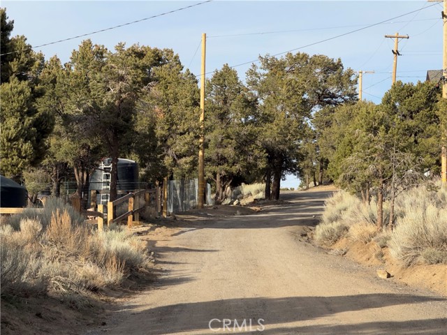 Detail Gallery Image 2 of 31 For 1820 Golden Rod, Big Bear City,  CA 92314 - – Beds | – Baths