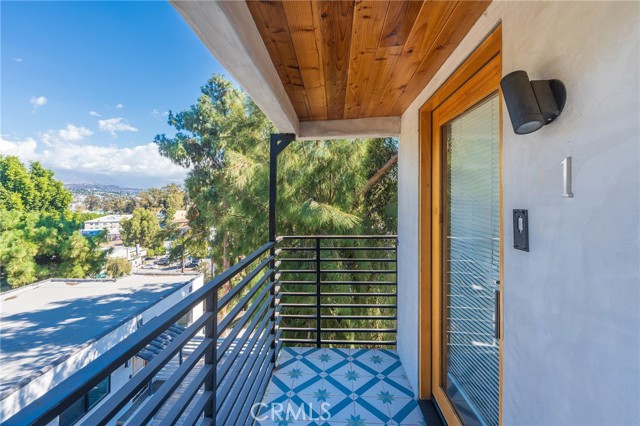 Detail Gallery Image 29 of 57 For 2491 Ivan Hill, Los Angeles,  CA 90039 - 4 Beds | 4 Baths