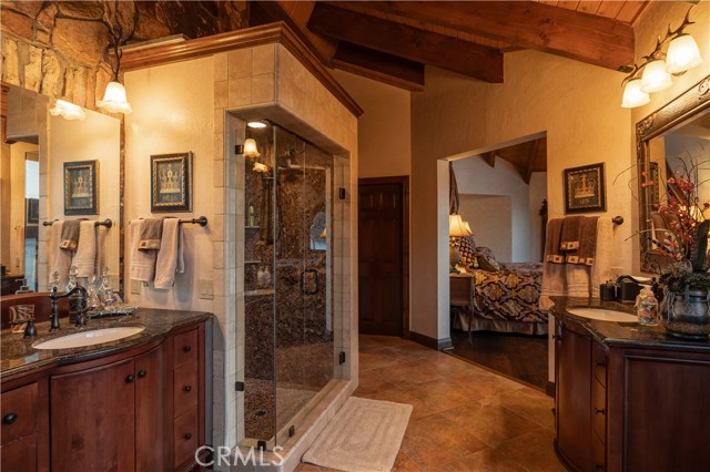 Detail Gallery Image 28 of 33 For 655 Cove Dr, Big Bear Lake,  CA 92315 - 6 Beds | 5/2 Baths