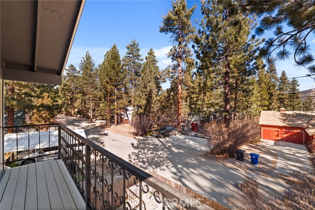 Detail Gallery Image 29 of 44 For 314 W Aeroplane, Big Bear City,  CA 92314 - 2 Beds | 2 Baths