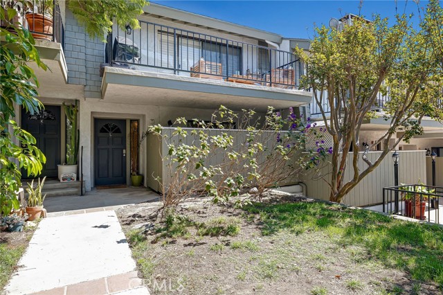 222 Irena, Redondo Beach, California 90277, 2 Bedrooms Bedrooms, ,2 BathroomsBathrooms,Residential,Sold,Irena,PV23200873