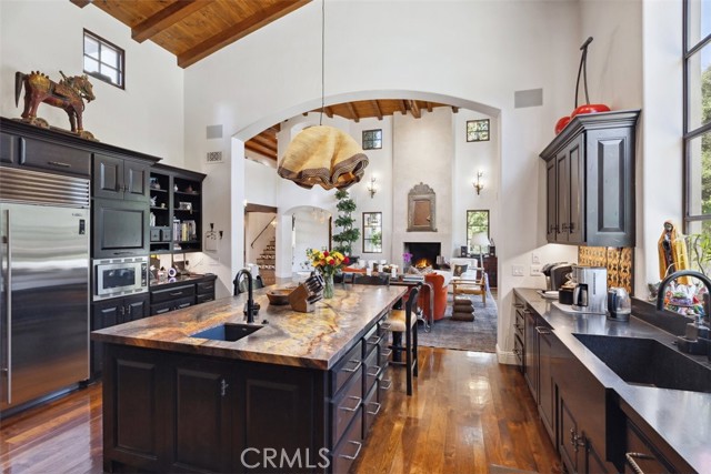 Detail Gallery Image 22 of 54 For 2040 Mckain St, Calabasas,  CA 91302 - 4 Beds | 4/1 Baths