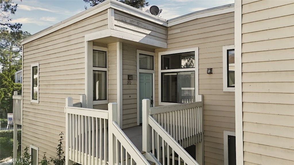 4900 N Grand Avenue #212