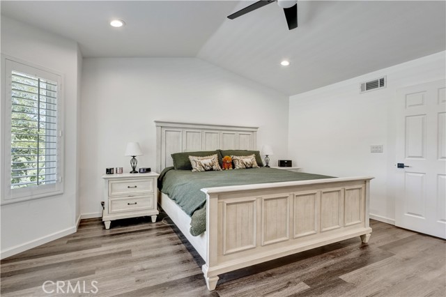 Detail Gallery Image 31 of 50 For 28102 Bobwhite #3,  Saugus,  CA 91350 - 3 Beds | 2/1 Baths