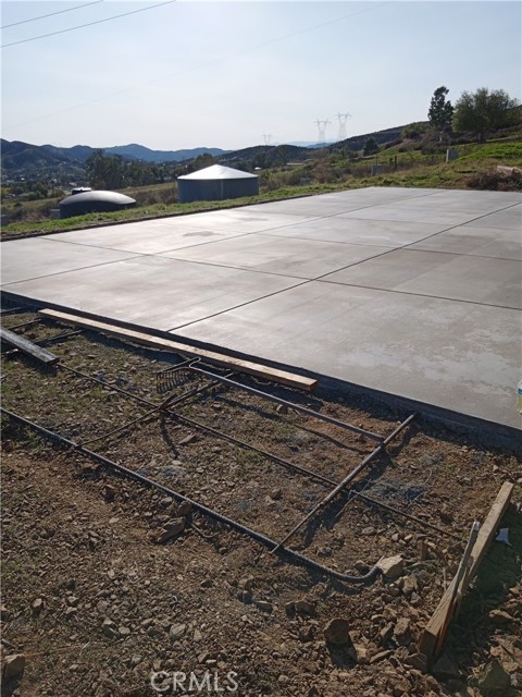 9555 1/2 Hierba Road, Agua Dulce CA: https://media.crmls.org/medias/4e3c4c62-20a6-440e-9997-6e139eb437d1.jpg