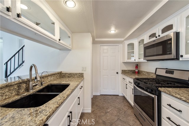 Detail Gallery Image 9 of 25 For 12951 Benson Ave, Chino,  CA 91710 - 3 Beds | 1/1 Baths