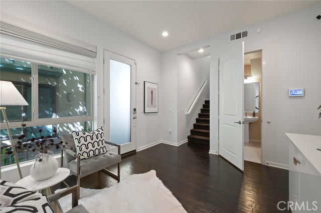 Detail Gallery Image 11 of 56 For 1807 Coastal Way, Costa Mesa,  CA 92627 - 2 Beds | 2/2 Baths