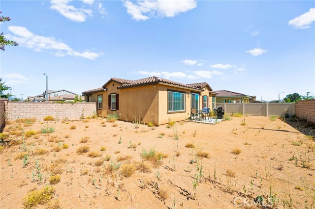 27108 Oncore Drive, Menifee CA: https://media.crmls.org/medias/4e3d27e5-d9f3-44ab-bf5b-e11e1245a96b.jpg