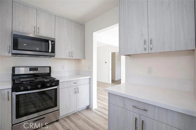 Detail Gallery Image 16 of 56 For 1606 Bel Aire Dr, Glendale,  CA 91201 - 2 Beds | 1 Baths