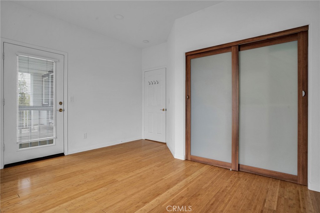 https://media.crmls.org/medias/4e3db1c3-954a-43b9-9459-88f880d36300.jpg?preset=X-Large