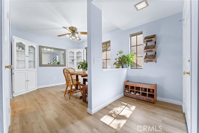 Detail Gallery Image 5 of 23 For 3509 W Greentree Cir a,  Anaheim,  CA 92804 - 1 Beds | 1 Baths