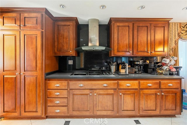 2445 N Santiago Boulevard, Orange CA: https://media.crmls.org/medias/4e3e7011-9860-40ab-969c-103d18a3e55a.jpg