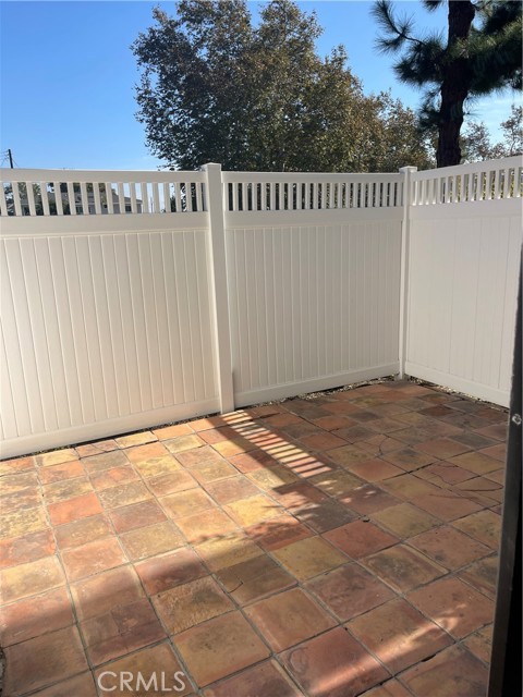 Detail Gallery Image 3 of 10 For 380 W Wilson #E106,  Costa Mesa,  CA 92627 - 3 Beds | 3 Baths