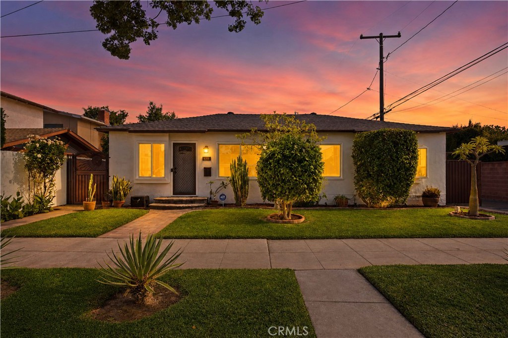 618 W 21st