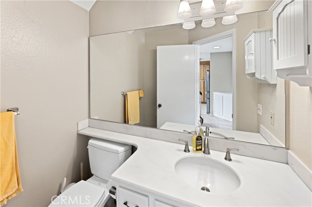 Detail Gallery Image 6 of 22 For 14684 Holt Ave, Tustin,  CA 92780 - 3 Beds | 2/1 Baths