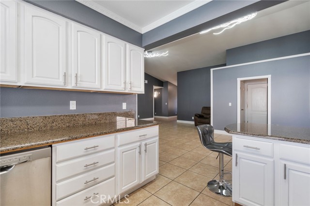 Detail Gallery Image 12 of 33 For 2505 Stuart Ave, Clovis,  CA 93611 - 4 Beds | 2 Baths