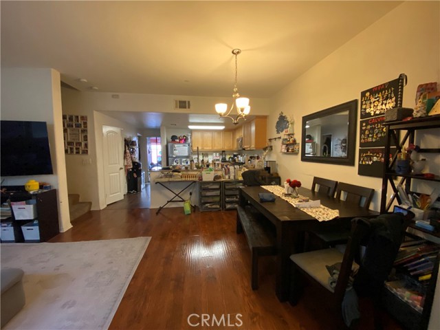 610 Green River Street, Oxnard CA: https://media.crmls.org/medias/4e41ecd6-2ecd-40dd-83d0-7330c9e77b85.jpg