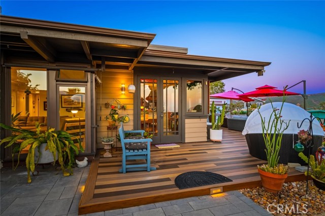 1687 Temple Hills Drive, Laguna Beach CA: https://media.crmls.org/medias/4e43e6d5-148d-492a-ba7f-6b9b3fa56973.jpg