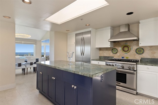 Detail Gallery Image 7 of 39 For 24448 Alta Vista Dr, Dana Point,  CA 92629 - 5 Beds | 3/1 Baths