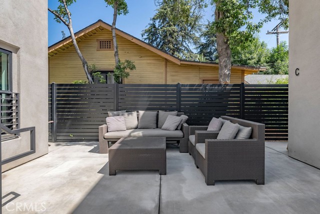 2155 Glenada Avenue, Montrose CA: https://media.crmls.org/medias/4e459f39-34c8-49da-9f00-e9ae3432c7bf.jpg