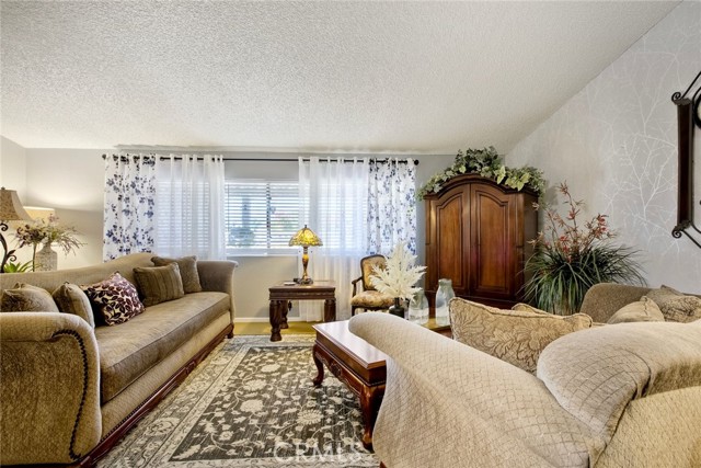 Detail Gallery Image 13 of 31 For 34370 the Farm, Wildomar,  CA 92595 - 3 Beds | 2 Baths