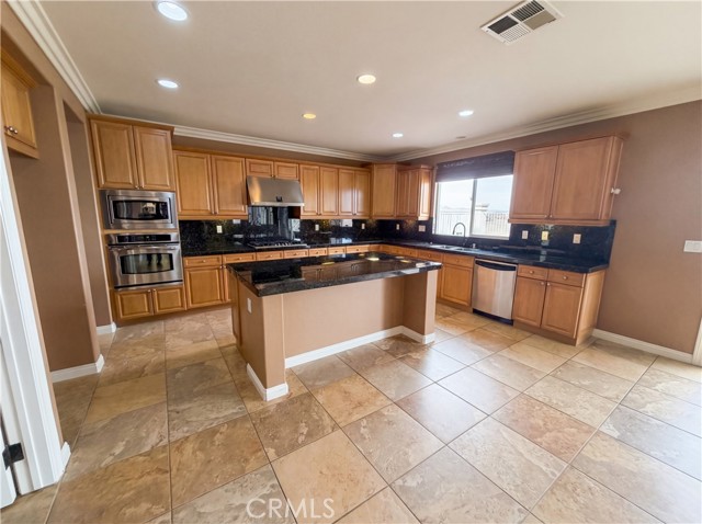 Detail Gallery Image 44 of 58 For 23 Plaza Modena, Lake Elsinore,  CA 92532 - 4 Beds | 3/1 Baths