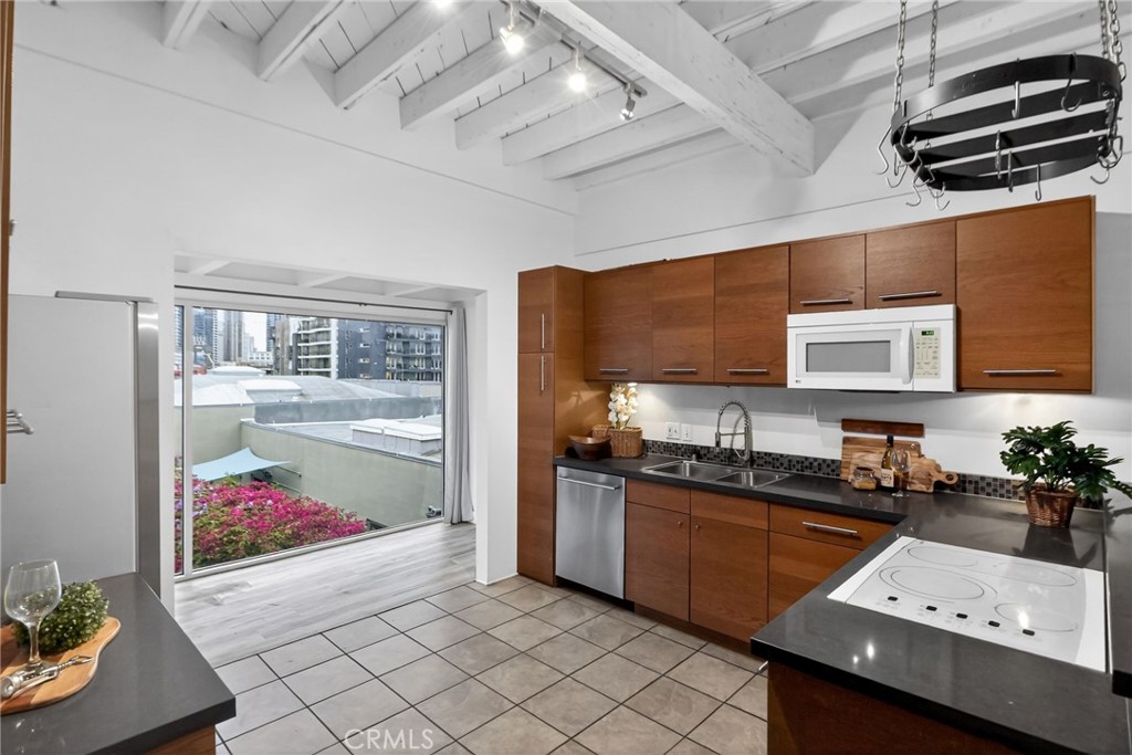 941 Hawthorn - photo 11