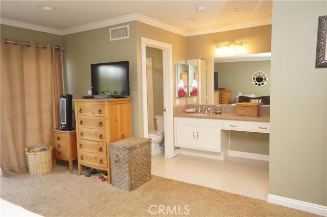 322 Dover Avenue, Brea CA: https://media.crmls.org/medias/4e4693bb-6bdd-469f-a8b9-f717628328b3.jpg