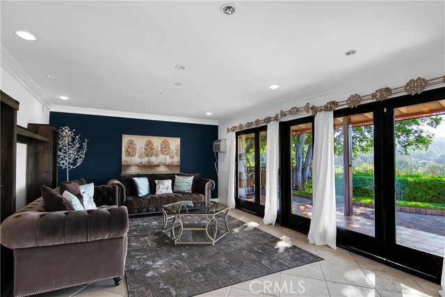 Detail Gallery Image 24 of 43 For 3701 Royal Meadow, Sherman Oaks,  CA 91403 - 4 Beds | 3 Baths