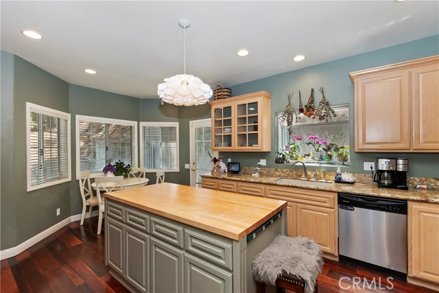 26746 Oakmont Drive, Lake Arrowhead CA: https://media.crmls.org/medias/4e46f840-004a-4cf6-80be-34a94028f687.jpg