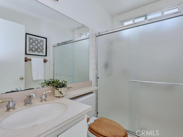 Detail Gallery Image 23 of 54 For 18022 Dellglen Cir, Huntington Beach,  CA 92647 - 4 Beds | 3 Baths