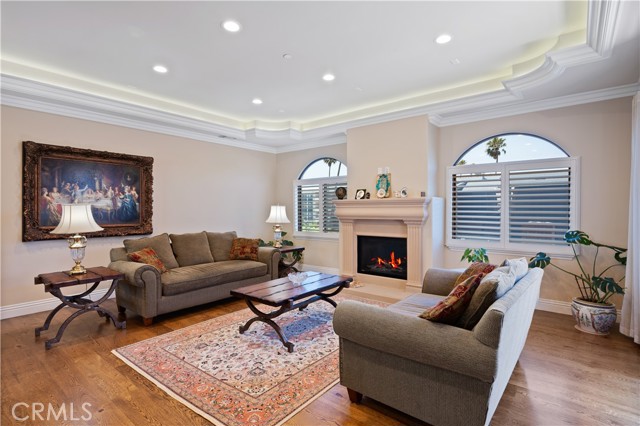 1407 S Catalina Avenue, Redondo Beach CA: https://media.crmls.org/medias/4e47f8d1-e83f-4be1-ba22-2cc0f82927dc.jpg