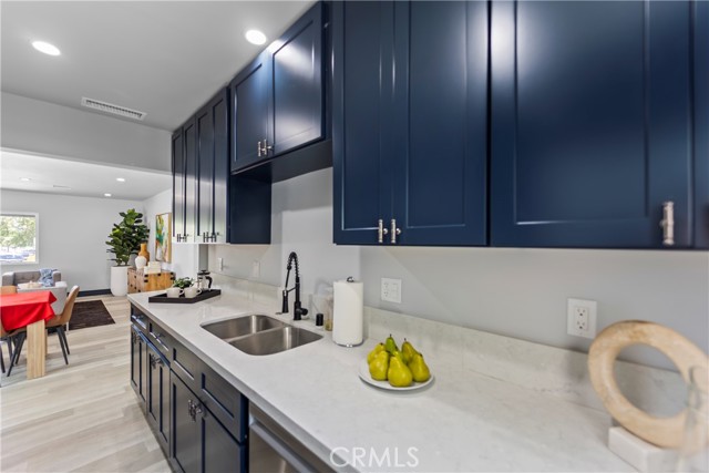 5606 White Oaks Avenue, Encino CA: https://media.crmls.org/medias/4e4835ec-73ac-43cc-811a-1d24e53dc7a5.jpg